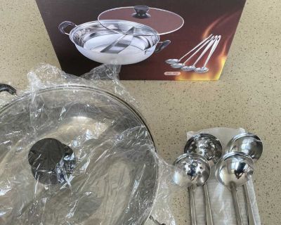 Lover Hot Pot with 4pcs Spoons
