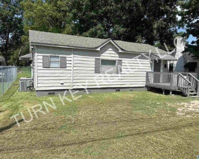 3 Bedroom 1.5BA House For Rent in Bessemer, AL