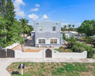 1 Bedroom 2094 ft Studio For Sale in Boynton Beach, FL