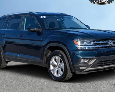 2019 Volkswagen Atlas SE with Technology