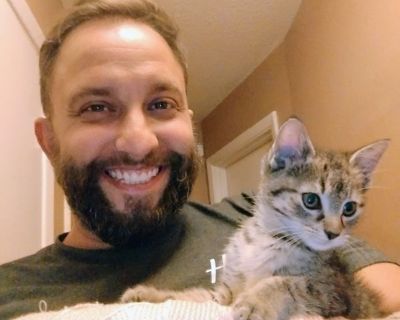 Hello, and thank you for your time. I'm currently in urgent need of housing, as Im going through an eviction and must be moved out by Tuesday morning. I earn approximately $3,000 per month, which I can verify with paycheck stubs and bank statements. I dont have the funds available for application fees, but I do have $1,000 ready now to put toward move-in costs. I'm also kindly requesting that t...