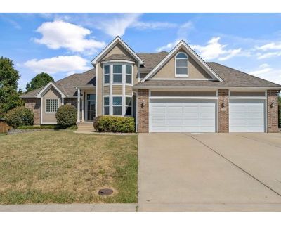 4 Bedroom 3BA 4644 ft² Residential For Sale in Lee's Summit, MO