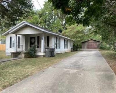 2 Bedroom 1BA 1400 ft Furnished Apartment For Rent in Paragould, AR