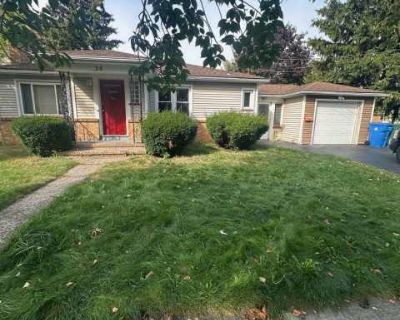 $500 OFF FIRST MONTH RENT! Charming 2 Bed/1.5 Bath Ranch Style Home on 6 Cynthia Ln. This charming city on Lake Ontario offers festivals, minor-league sports and four-seasons enjoyment. Hardwood floors Garage Concierge Accessible Range Refrigerator Unit Amenities hardwood floors range refrigerator Property Amenities accessible concierge parking garage. 2 Bedroom. 1.5 Bathroom. 972 ft