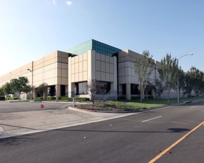 Flexible Warehouse and Office Space Available For Rent!