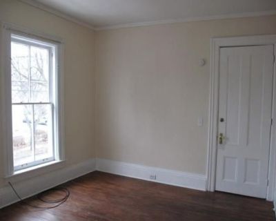 1 Bedroom 1BA 900 ft Apartment For Rent in Elmira, NY