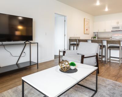1 Bedroom 1BA 497 ft Furnished Pet-Friendly Apartment For Rent in Rent Showboat Park Apartments #6-1042, Las Vegas, NV