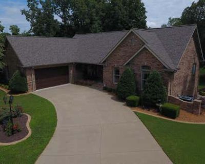 4 Bedroom 3BA 2806 ft Single Family Home For Sale in PADUCAH, KY