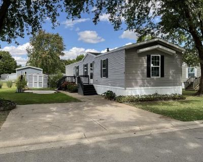 3 Bedroom 2BA 1056 ft Mobile Home For Sale in Goshen, IN