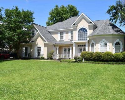 5 Bedroom 4BA 3320 ft Single Family Home For Sale in ALEXANDRIA, LA