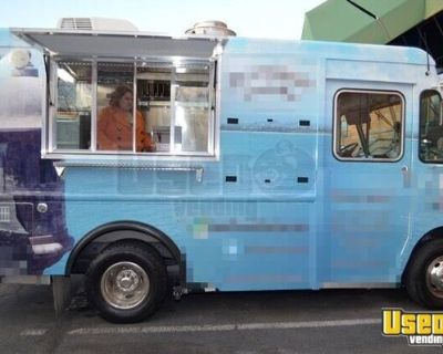 2005 Workhorse P30 Step Van Food Truck / Commercial Mobile Kitchen