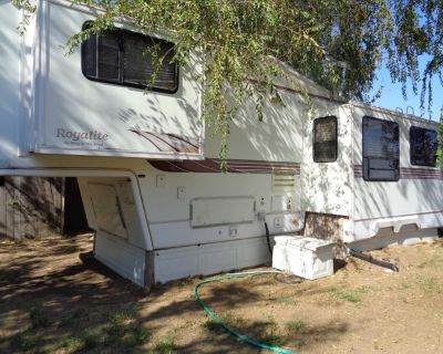 1998 King of the Road 5th Wheel