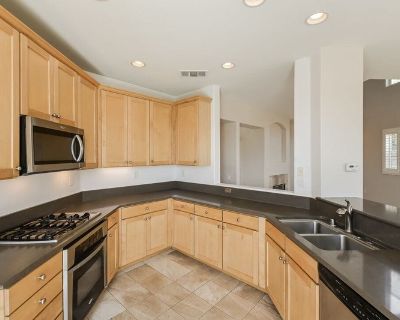 Unfurnished Room for Rent - Master Bedroom Available 01 April