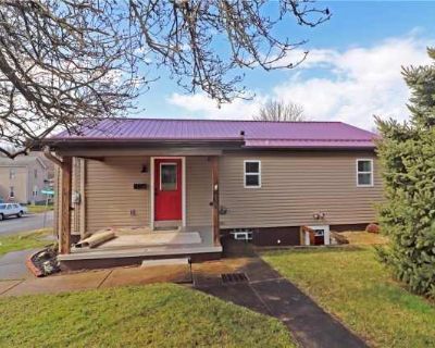 2 Bedroom 2BA 0 ft Apartment For Rent in South Greensburg, PA