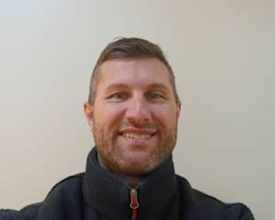 Budget: $600 per month. Ready to move: now. Looking for myself. I am a professional who works with kids on the autism spectrum and like to focus my time on work and recreational activities like, hiking, cooking, reading and spending time with family when I have time.