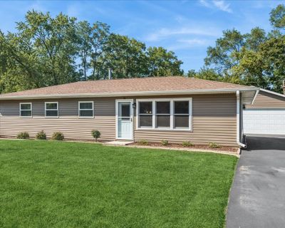 3 Bedroom 1BA 1200 ft Single Family House For Sale in McHenry, IL