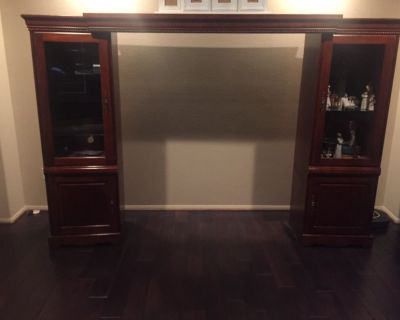 Entertainment center