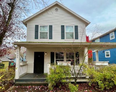 3 Bedroom 2BA 1410 ft Pet-Friendly Single Family Home For Rent in Portland, OR
