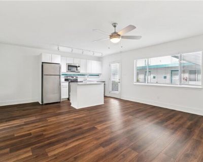 St Charles Ave Unit,new Orleans, Condo For Rent