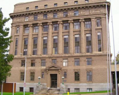 Commercial Property For Rent in Grand Rapids, MI