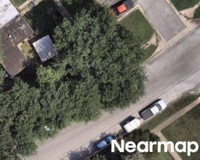 1.0 Bath Foreclosure Property in Halethorpe, MD 21227 - Freeway