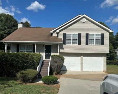 Parks Rd, Flowery Branch, Home For Sale