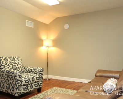 3 Bedroom 2BA 1152 ft Apartment For Rent in Lake Jackson, TX