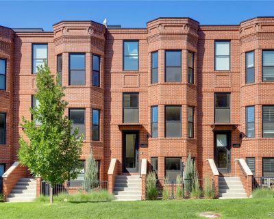3 Bedroom 3BA 1867 ft House For Rent in Denver, CO
