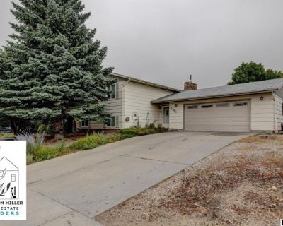 S Oak St, Casper, Home For Sale