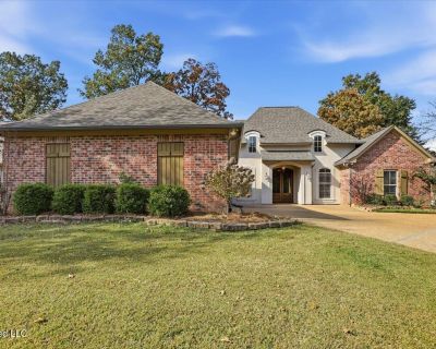 4 Bedroom 3BA 2395 ft Single Family House For Sale in Madison, MS