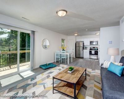 2 Bedroom 1BA 850 ft Pet-Friendly Apartment For Rent in Elkhart, IN