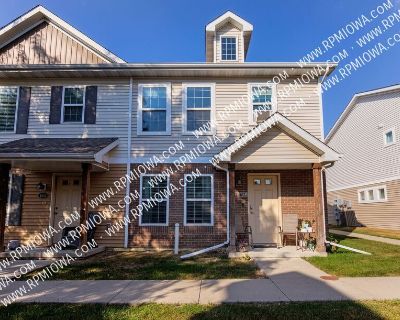 3 Bedroom 2BA 1565 ft Pet-Friendly Single-family home For Rent in West Des Moines, IA