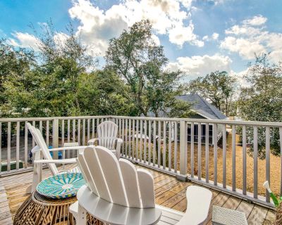 4 Bedroom 3.5 baths No pets 4.56 18 reviews What our guests are saying... AI-generated...