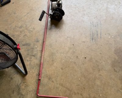FS Crank handle and two hand/drill wenches plus 1000 of cable!