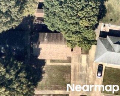 4 Bed 2.5 Bath Bankruptcy Property in Memphis, TN 38109 - Parkrose Rd