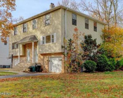 4 Bedroom 2.5BA 2077 ft Apartment For Rent in Monmouth County, NJ