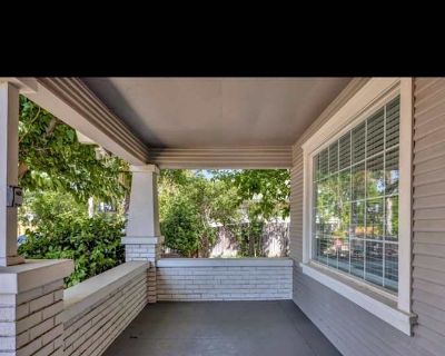Private room with shared bathroom in a House, Turlock, CA 95380