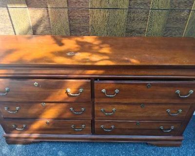 ? FREE - Sturdy 9-Drawer Wood Dresser with Mirror