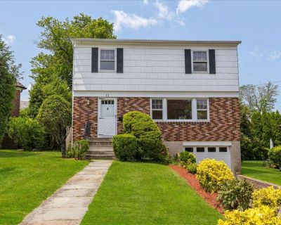 3 Bedroom 2BA 2017 ft Single Family House For Sale in Eastchester, NY