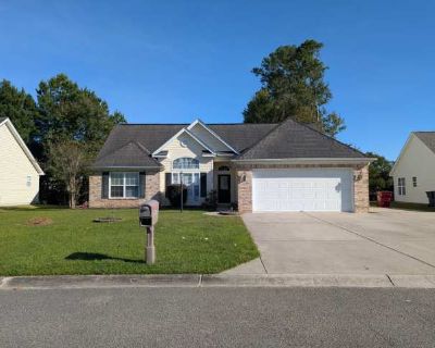 3 Bedroom 2BA 2150 ft Pet-Friendly Apartment For Rent in Socastee, SC