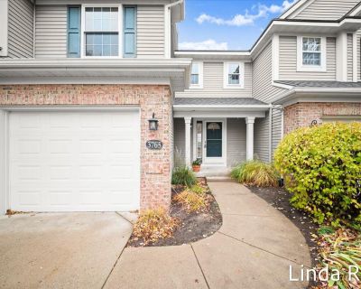 3 Bedroom 1BA 1440 ft Condo For Sale in Kentwood, MI