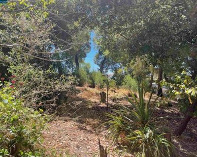 Unimproved Land For Sale in OAKLAND, CA