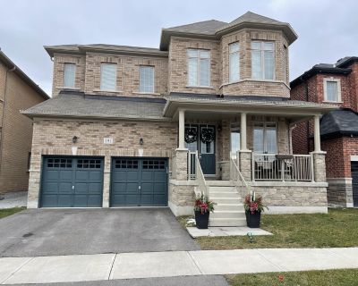 4 Bedroom House For Rent in Milton, Ontario