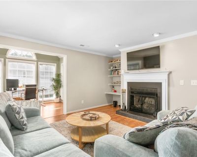 2 Bedroom 2BA 1279 ft Condo For Sale in Clemmons, NC