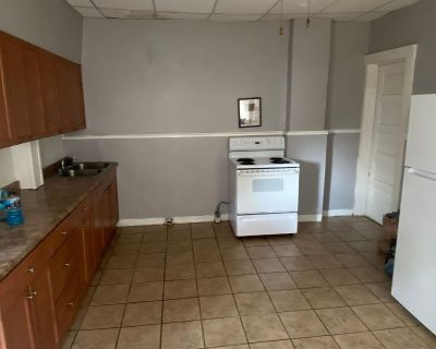 4 Bedroom 1BA 2400 ft Pet-Friendly Single Family Home For Rent in Taylor, PA