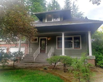 Large Unique House in Milwaukie with Big Fenced Yard. image_url. W/D hookup Patio / balcony Hardwood floors Dishwasher Pet friendly Garage Unit Amenities air conditioning dishwasher extra storage fireplace hardwood floors oven patio / balcony range refrigerator w/d hookup Property Amenities pet friendly parking garage cats allowed dogs allowed. Pets allowed. 3 Bedroom. 2 Bathroom. 2500 ft