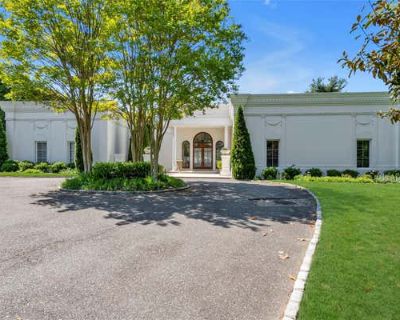 5 Bedroom 5BA 4800 ft Single Family Home For Sale in KINGS POINT, NY