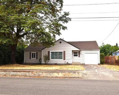 2 Bedroom 1BA 1707 ft Furnished Pet-Friendly Apartment For Rent in Lebanon, OR