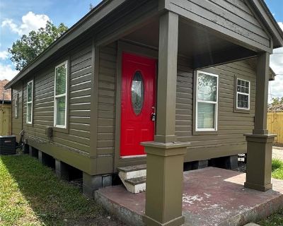 2 Bedroom 1BA 1100 ft² Apartment For Rent in Houston, TX
