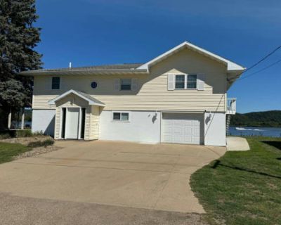 2 Bedroom 2BA 1412 ft Single Family Home For Sale in GUTTENBERG, IA